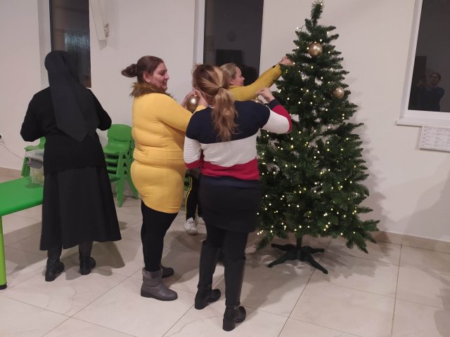 Pečenie perníčkov a zdobenie stromčeka (2022)